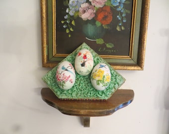 Easter Eggs Art, Egg collectible, hand made hand painted birds flowers fish