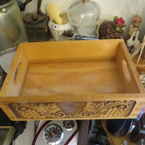 Wine crate, grapes, cut out handles. dovetail joints