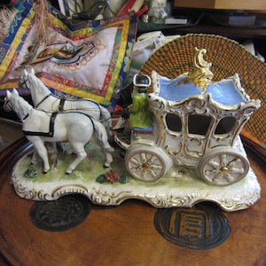Capodimonte Horse and Carriage - Etsy