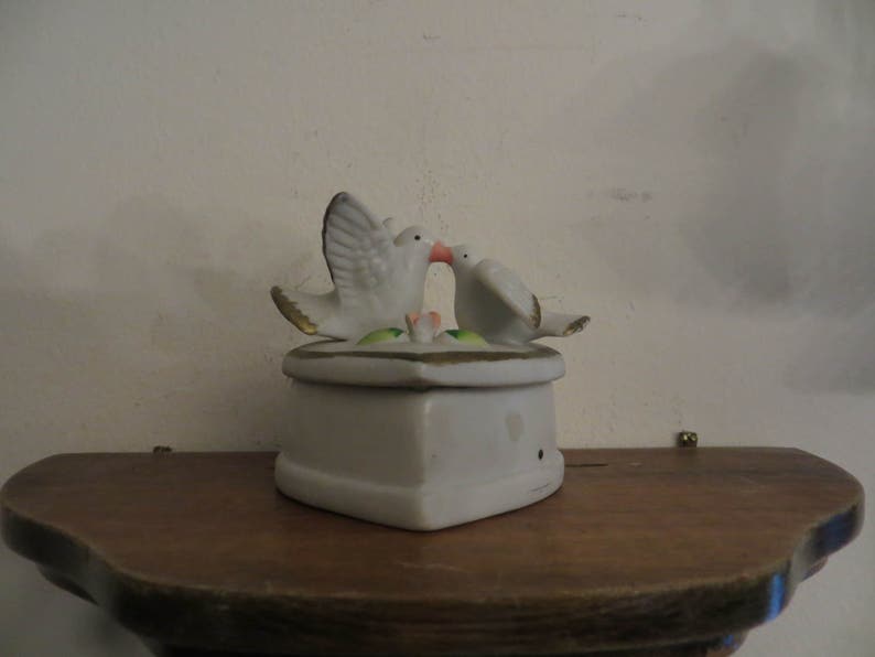 and birds Heart shaped trinket box old hand painted lidded w free ship