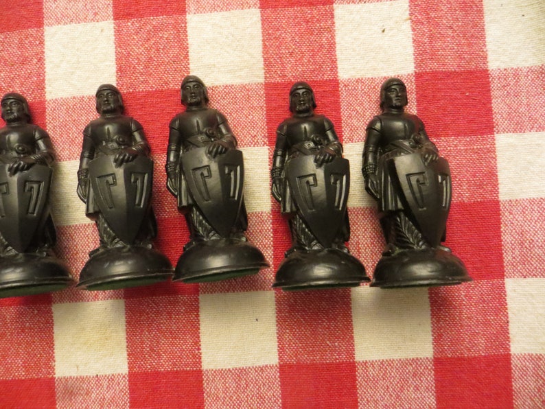 Lowe Renaissance Chess Piece Replacement Pawn Pieces Vintage E.S 15th Century Inspired.