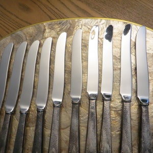 11 Insico Stainless 9 1/2&quot; Butter Knives, Vintage