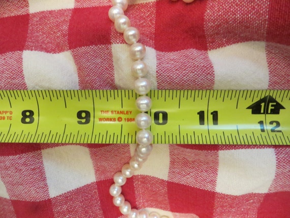 Gold Pearl Necklace - image 4