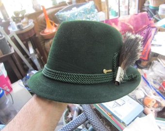 Vintage Dobbs Fifth Avenue Fedora Hat Green Plush Velour Size 6 7