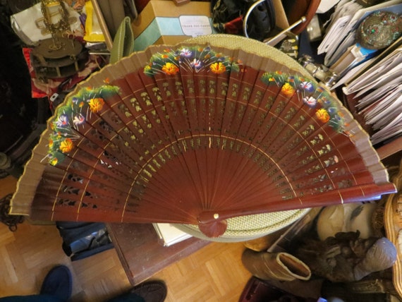 Vintage Wood Hand Painted Hand Fan with Filigree - image 2