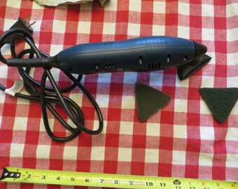 Detail sander for those hard to reach areas power tool triangle shaped head