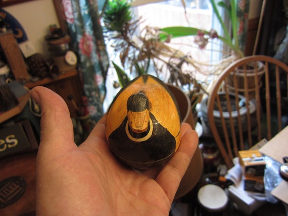 Duck trinket box figurine, ring keepsake container - image 1
