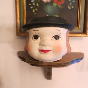 Pottery Figurine Head, lady head in black hat vintage