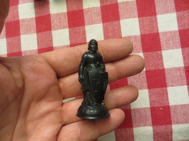 Lowe Renaissance Chess Piece Replacement Pawn Pieces Vintage E.S 15th Century Inspired.