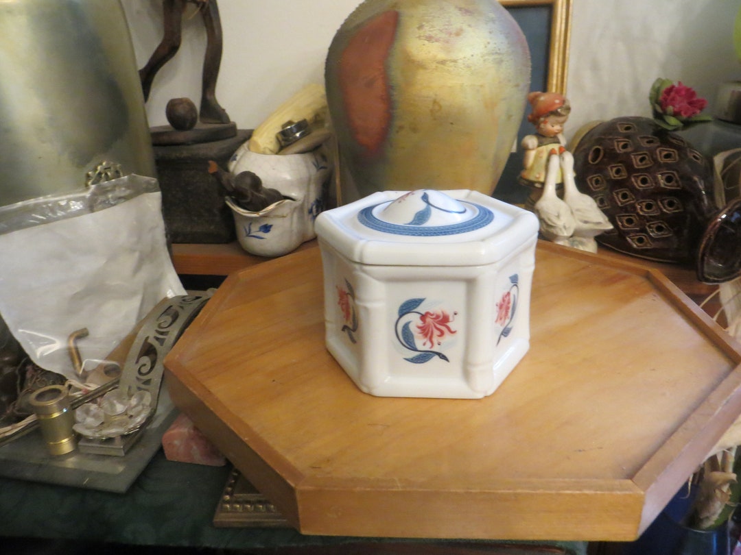 Ceramic Jewelry Trinket Box for Elizabeth Arden Made in Japan Etsy