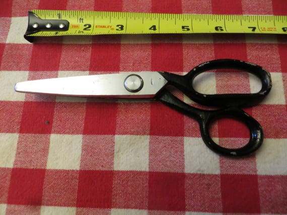 Vintage CG 7 Pinking Shears Scissors, Japan 7 Zig Zag Scissors Sewing  Notion, Sewing Scissors, Pinking Shears Scissors, Morethebuckles 