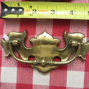 Vintage Chippendale Batwing Drawer Pull Antique Hardware 3&quot; center