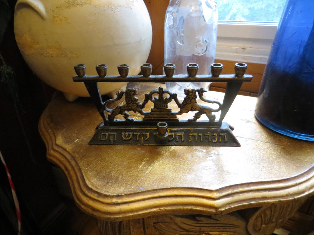 Menorah Candle holder Chanukah Hanukkah Lions Crown Etsy.de