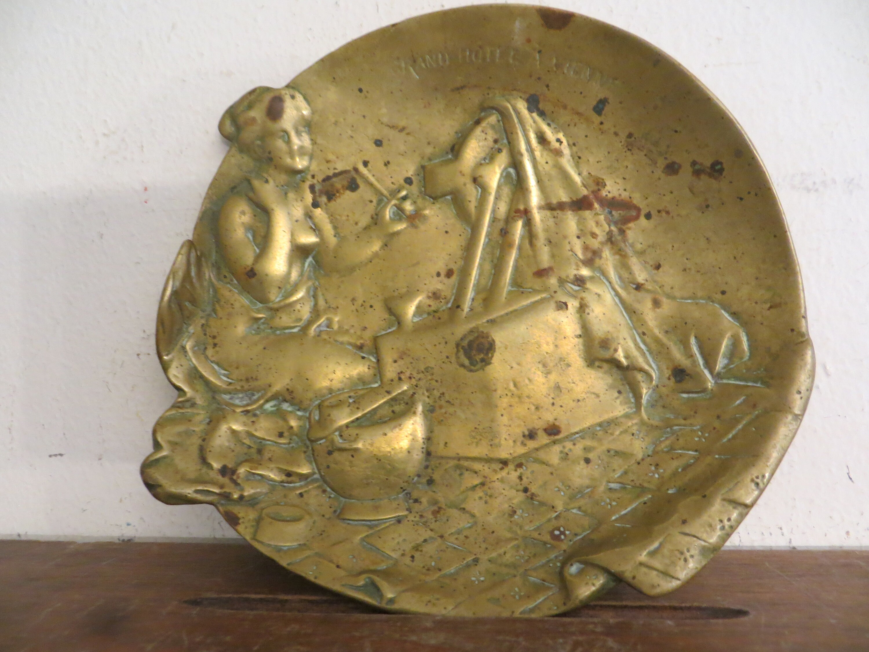 Plateau Ancien En Bronze Ouvré - Pièce Décorative ALE ET COMMERCE
