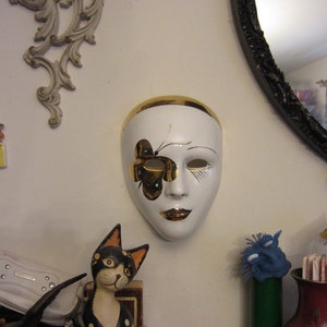 Venetian Mardi Gras Women Mask Ornament