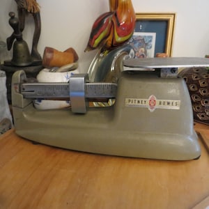 Vintage Pitney Bowes 16 ounce postage scale