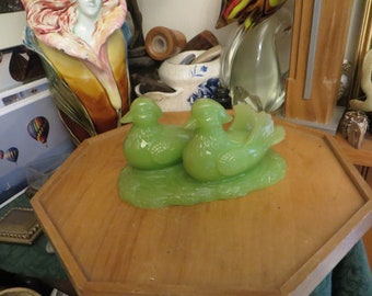 Duck figurines, Swimming Duck Sculpture, Green Carved Ducks