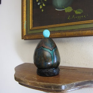 Egg Trinket Ring Box, Carved Vessel