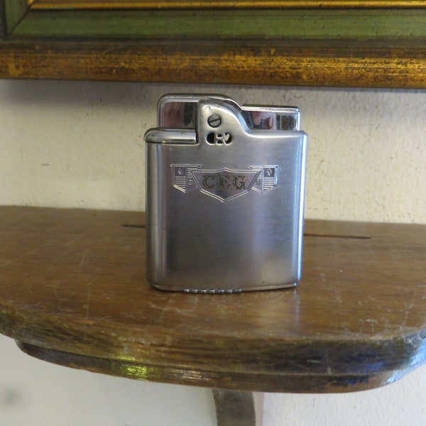 Vintage Ronson Whirlwind Imperial Chrome Engraved Art Deco Lighter