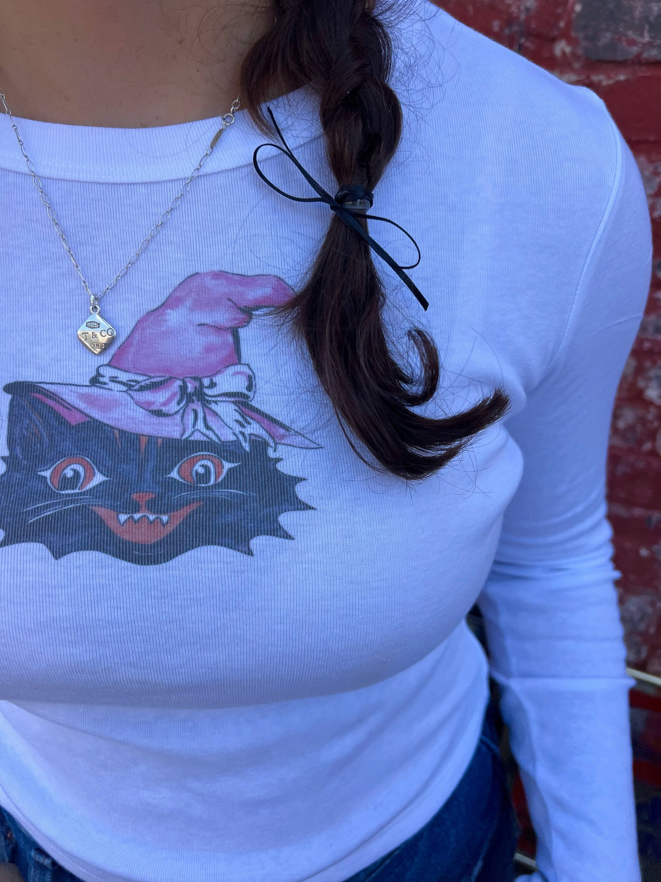 T-shirt da bambino a maniche lunghe con gatto vintage con cappello da strega; Camicia retrò di Halloween; Camicia gatto nero; Maglietta grafica per bambini; T-shirt grafica dipinta a mano