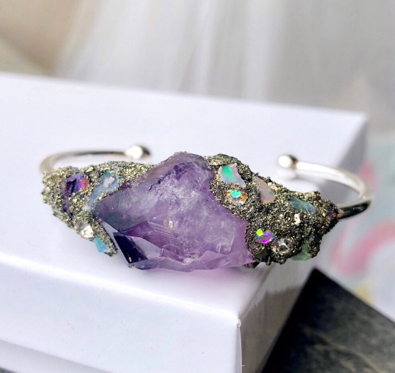 Raw Stone Jewelry gold healing jewelry Amethyst Point Jewelry Boho Chic Gift angel protection jewelry Iamkeshet boho jewelry for women