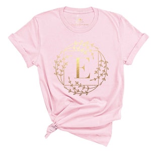 Camisas de reunión familiar, estampado dorado, letra E, letra del alfabeto, camiseta inicial con nombre de monograma, regalos personalizados, camisas con nombre personalizado de vacaciones