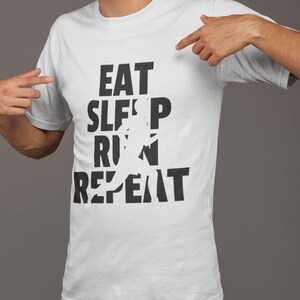 Camisa de corredor, regalos de corredor, repetir comer dormir correr, camisas de fitness, eslogan de motivación para corredor, camiseta de entrenamiento, camisas de gimnasio, regalo para corredor
