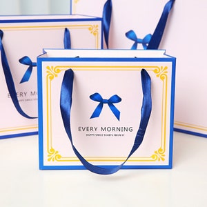 Personalised luxury gift bags for wedding, birthday, bridesmaid gift, wedding gift, bridesmaids proposal. Occasion gift bags.