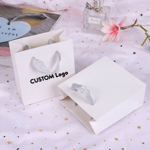Customized Paper Bag, Personalized High Quality Eco-Friendly Shopping Bag, Jewelry Shopping Bag, Clothes Shopping Bag, Gift bag