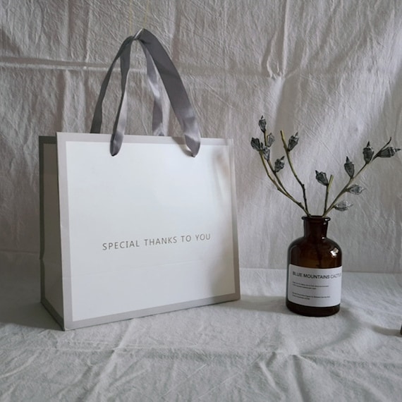 100pcs Custom Boutique Paper Bags Shopping Bag With Handles
