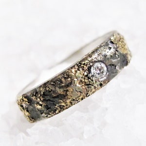 Viking ring, diamond diameter 2.5 mm, width 5 mm, cast gold, organic wedding band, alternative wedding ring