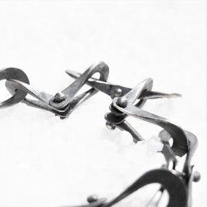 Men's bracelet with brutalist chain in black silver, rustic infinity bracelet, burnished hammered silver links image 5