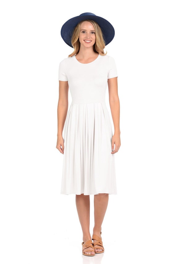 Short Sleeve Pleated Midi Dress With 