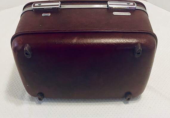 American Tourister Burgundy Train Case with Organ… - image 10