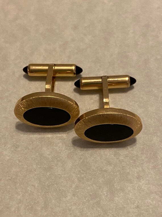 Vintage KREMENTZ Black Oval and Golden Cuff Links… - image 1