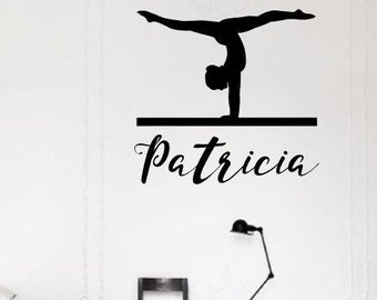 Decalcomania ginnasta con nome personalizzato, adesivo ginnastica personalizzato, decorazione della parete della ginnasta, decorazione della camera delle ragazze, decalcomania della parete in vinile, carta da parati della camera dei bambini