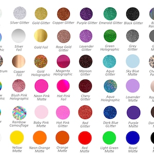 Puede incluir: Una tabla que muestra 48 colores y acabados diferentes para proyectos de manualidades. Los colores incluyen blanco, plata, oro, cobre, morado, esmeralda, negro, arco&iacute;ris, espectro hologr&aacute;fico, l&aacute;mina plateada, l&aacute;mina dorada, purpurina dorada rosa, purpurina lavanda, hologr&aacute;fico verde, purpurina gris, gris mate, escamas de espectro plateado, l&aacute;mina de cobre, hologr&aacute;fico dorado, hologr&aacute;fico magenta, purpurina granate, purpurina aguamarina, azul cielo mate, estampado de guepardo, hologr&aacute;fico arco&iacute;ris, hologr&aacute;fico rosa rubor, mate rosa ne&oacute;n, l&aacute;mina rosa caliente, purpurina cereza, hologr&aacute;fico aguamarina, mate lavanda, mate dorado rosa, l&aacute;mina arco&iacute;ris, camuflaje arco&iacute;ris, mate rosa beb&eacute;, purpurina rosa caliente, purpurina roja, purpurina azul oscuro, mate morado, mate marr&oacute;n oscuro, mate blanco, mate amarillo, mate naranja ne&oacute;n, mate naranja, mate rojo, mate verde claro, mate real, y mate negro.
