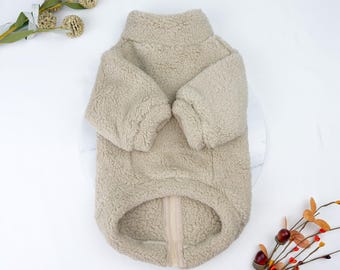 Manta de lã bege para cães - Pelúcia: Tamanhos P a 6XG, Supermacia, Lavável à máquina, Design exclusivo com dois zíperes