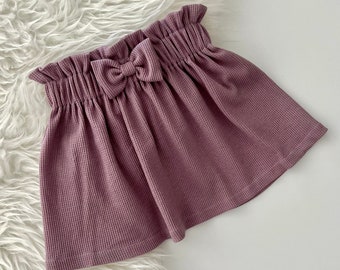 Paperbag style waffle skirt with bow