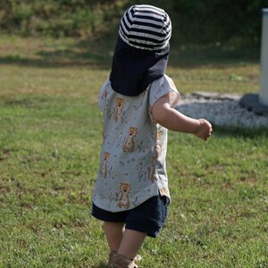 Summer shirt in a cool, oversized style with tiger motifs image 2