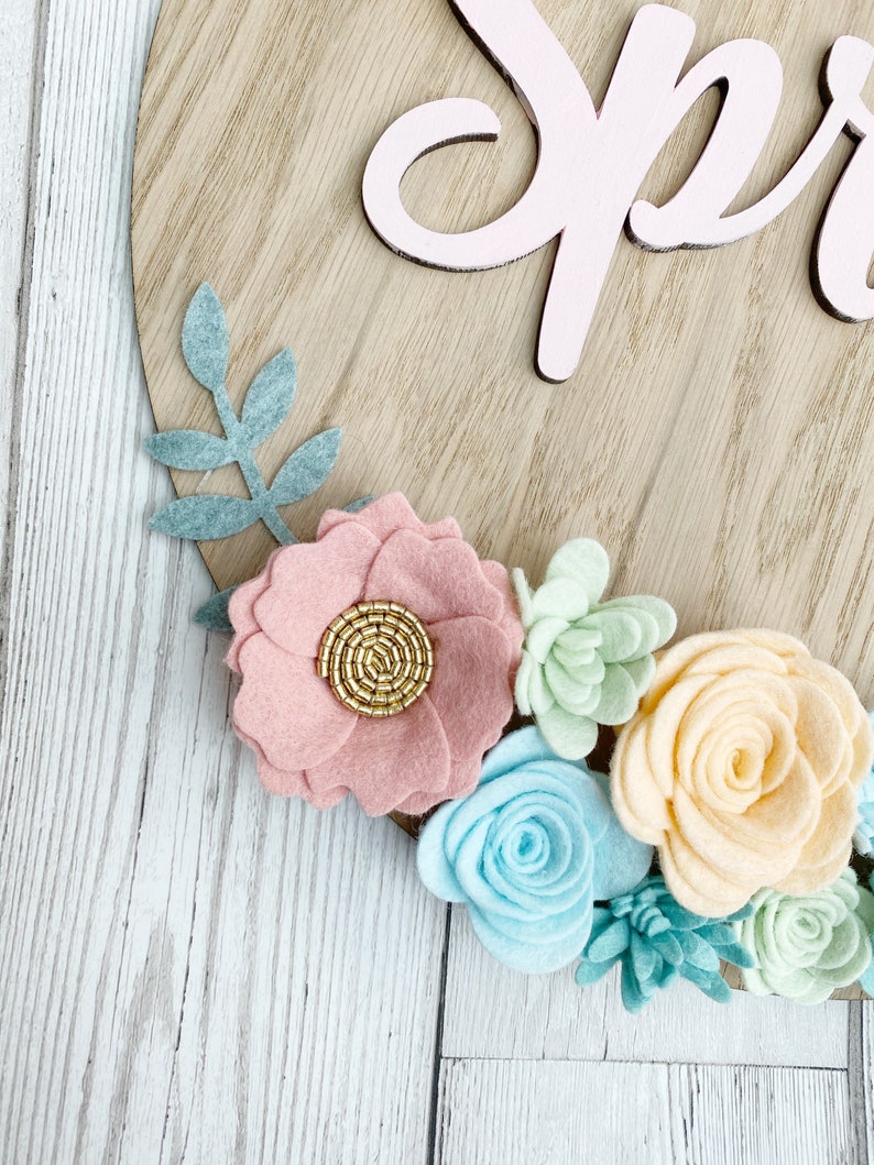 Spring Wall Art Wall Plaque Home Decor Felt Flowers Oak Etsy