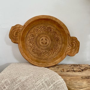 Round wooden dish TIMOR