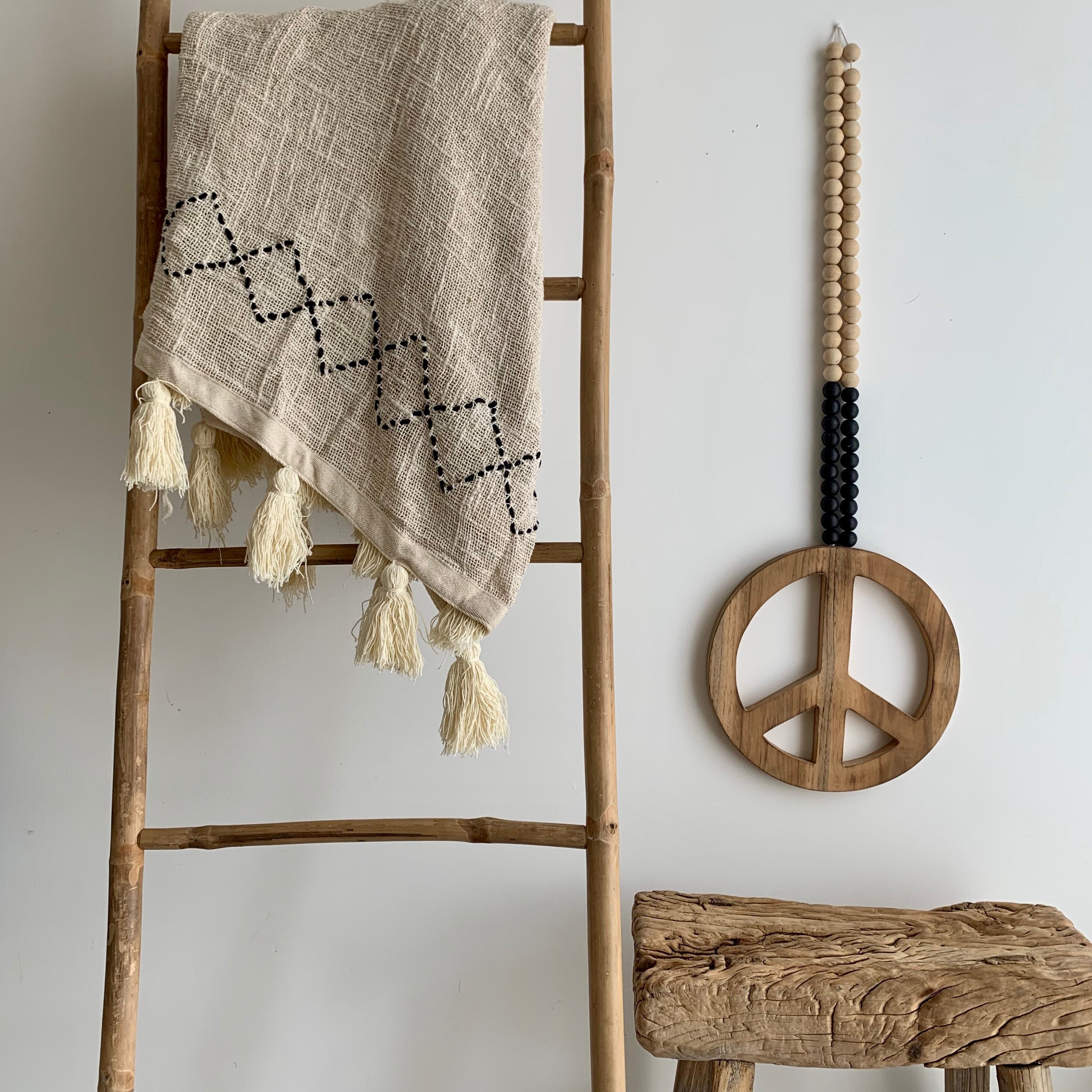 Plaid Bohème Écru Pompoms