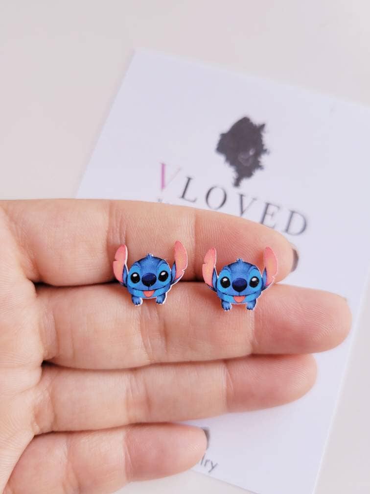 Boucles d'oreilles clous Lilo & Stitch faites à la main