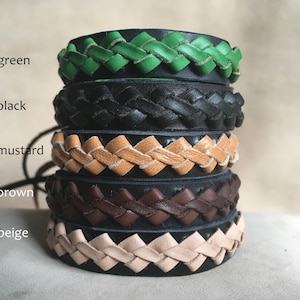 Lederarmband nach Maß, handgefertigt mit Zwei Riemen Applikation, für Damen, Herren und Kinder