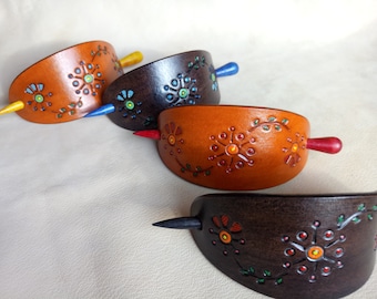 Pasador de cuero hecho a mano con palo de madera, pasador para el cabello con diseño de mandala