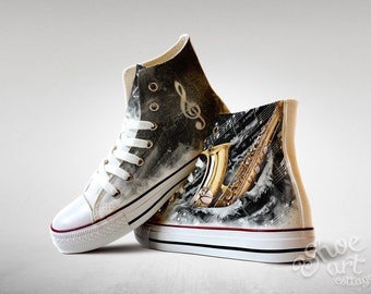 Notenblatt, Saxophon, Violinschlüssel, maßgefertigte Schuhe