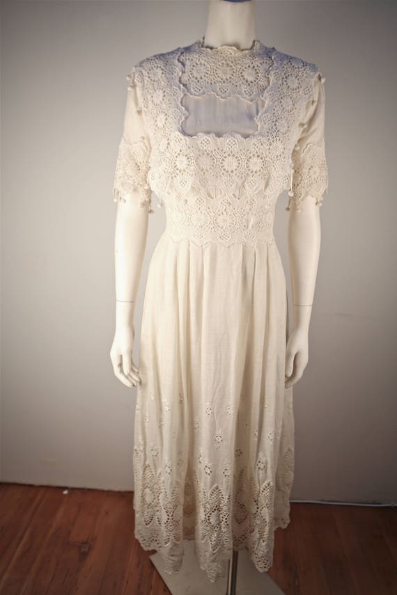 Rare Vintage Edwardian Cotton Wedding Dress in Ex… - image 2