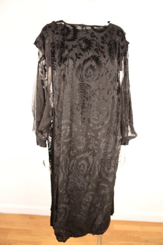 1920s Black Silk and Velvet Deco Dress