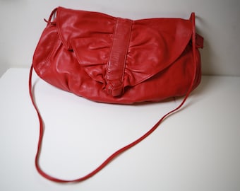 Vintage Evan Picone Red Genuine Leather Purse from 1980's in Excellent Condition